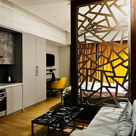 Luxe Apartment By Hey Studio'S Ghaziabad Dış mekan fotoğraf