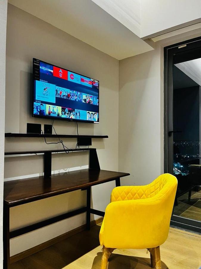 Luxe Apartment By Hey Studio'S Ghaziabad Dış mekan fotoğraf